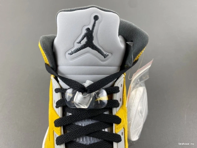 “Tokyo” Jordan 5  IO3372-700 Air  0712